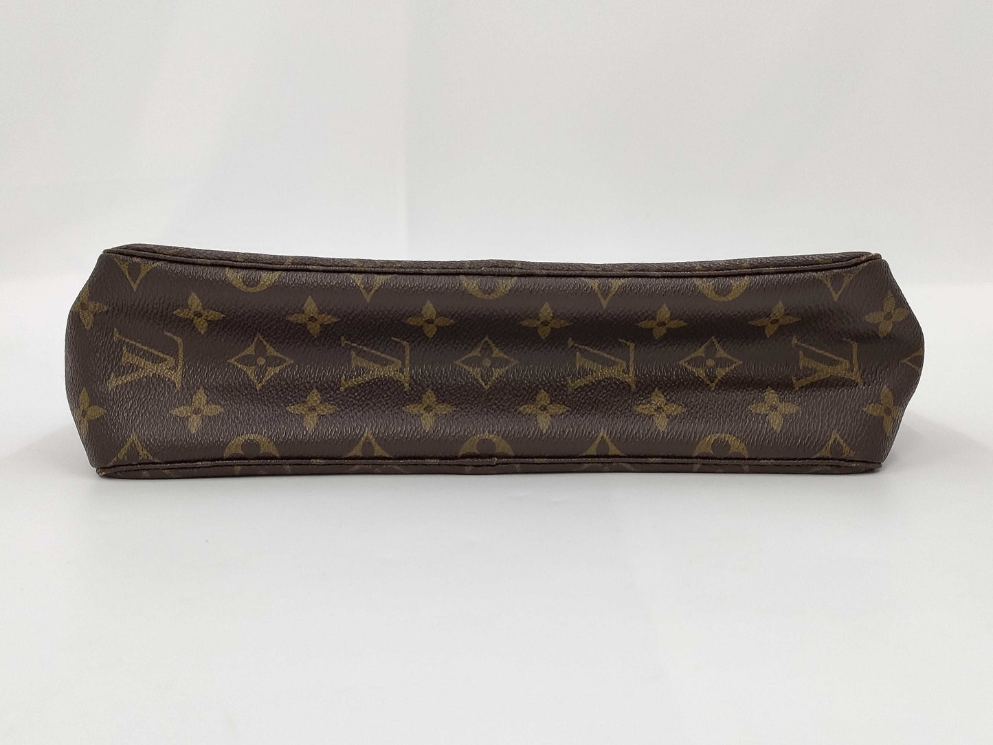 LOUIS VUITTON LOUIS VUITTON True Toilet 27 M47522 Second Bag
