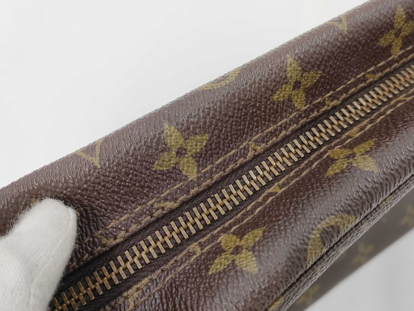 LOUIS VUITTON LOUIS VUITTON True Toilet 27 M47522 Second Bag
