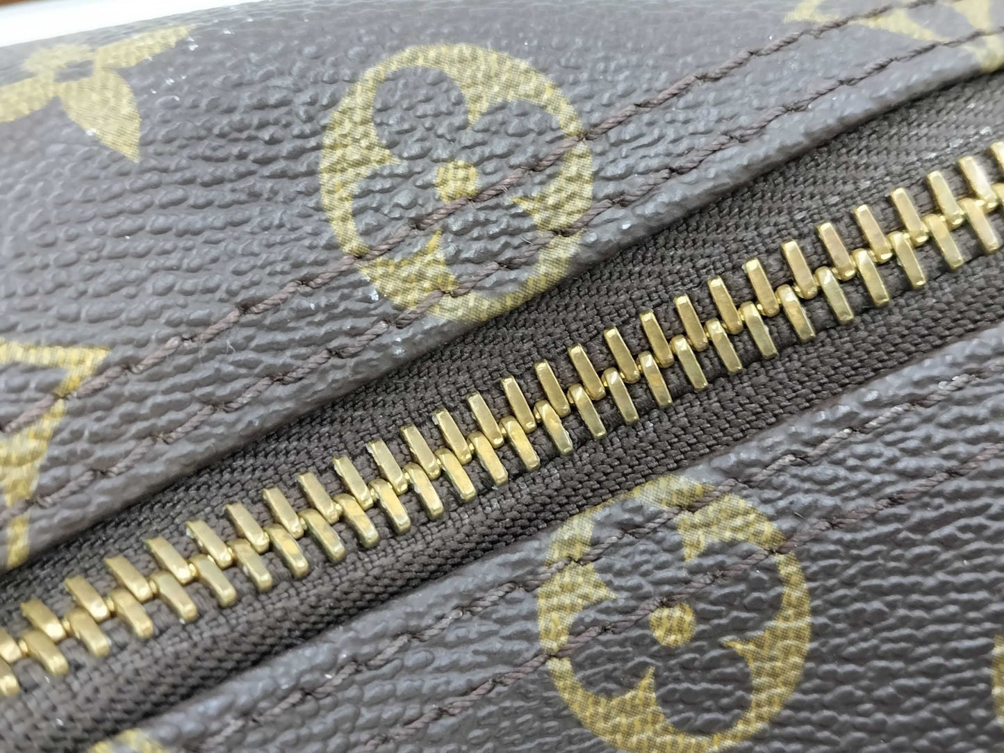 LOUIS VUITTON Monogram Keepall 50 Boston Bag