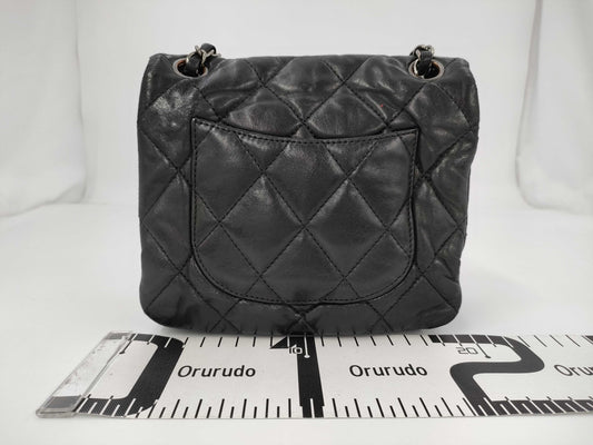 CHANEL Matelasse Chain Shoulder Bag