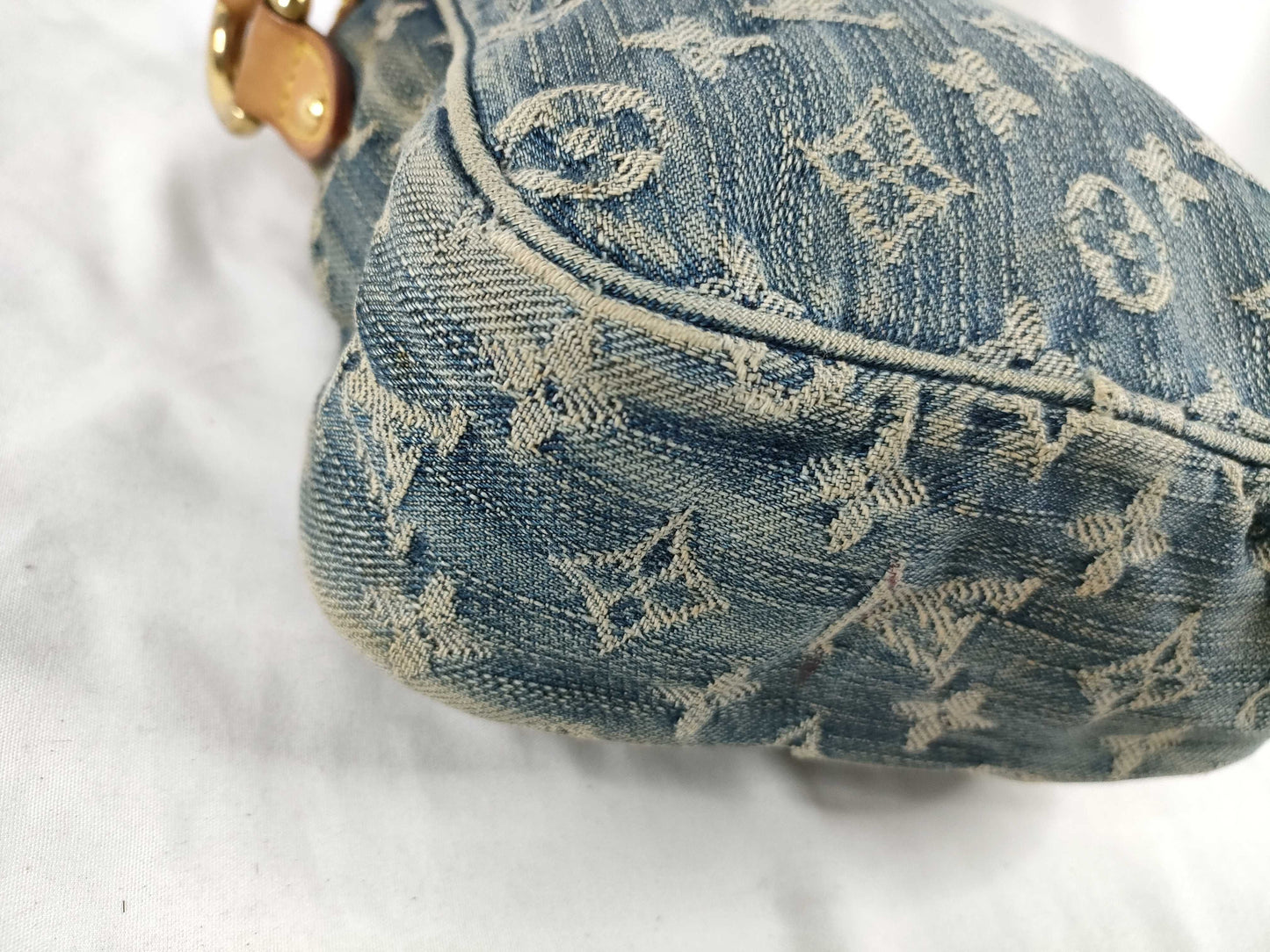 LOUIS VUITTON Denim Back LV Shoulder Bag