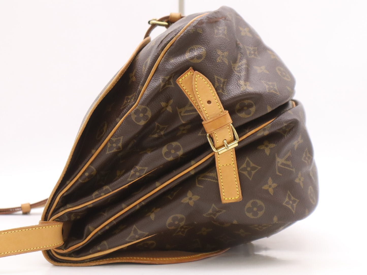 LOUIS VUITTON M42254 Monogram Saumur 35 Shoulder Bag