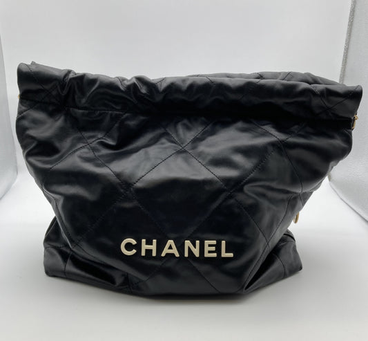 CHANEL 22 Shoulder Bag
