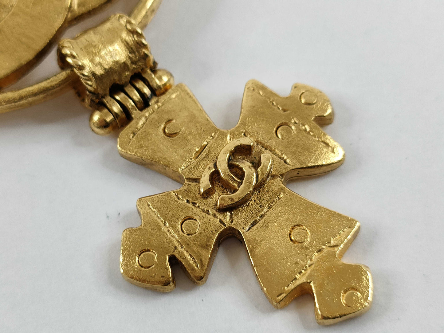 CHANEL Coco Mark CHANEL Brooch Circle Coco Mark Cross Charm Brooch