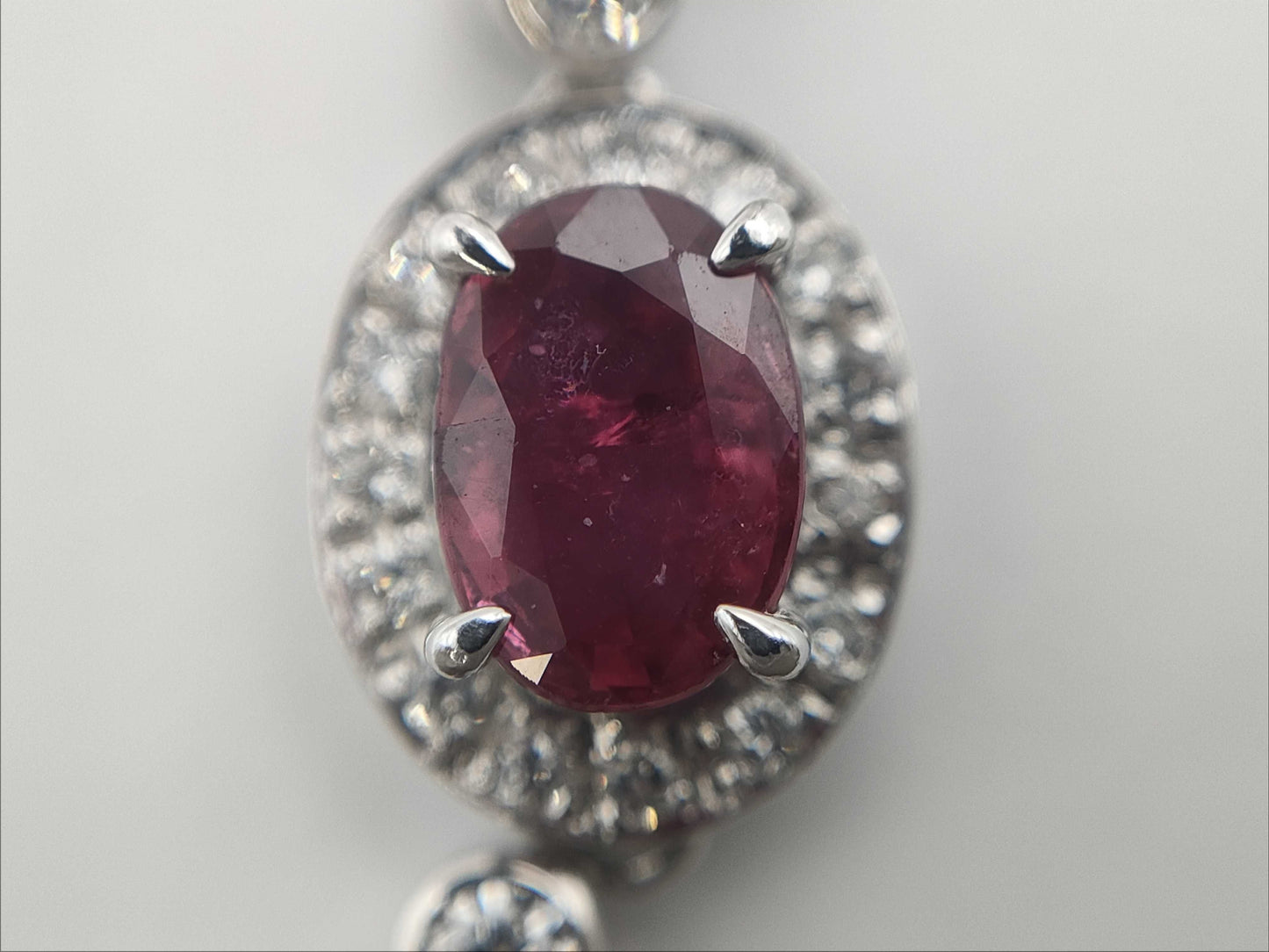 R1.04ct D0.13ct / R1.41ct D0.12ct / R1.37ct D0.12ct PT900 8.6g Pendant Top