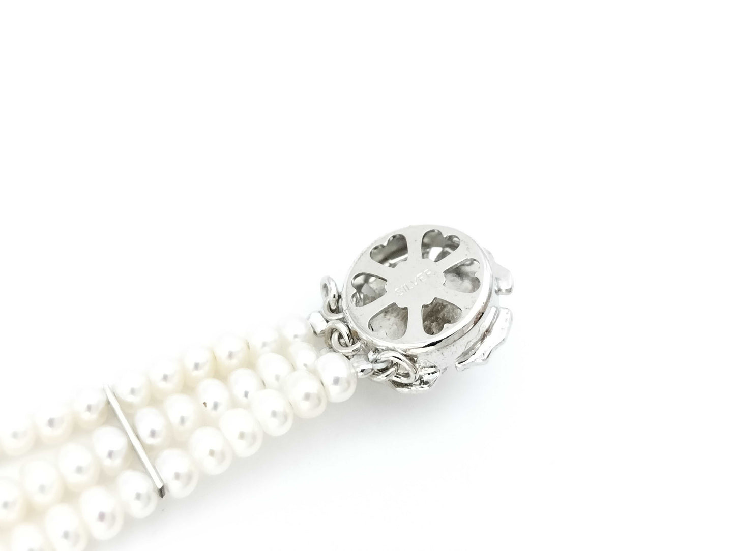 3-strand semi-round pearl necklace, approximately 3.5-3.8mm diameter, sterling silver/metal, 42.1g