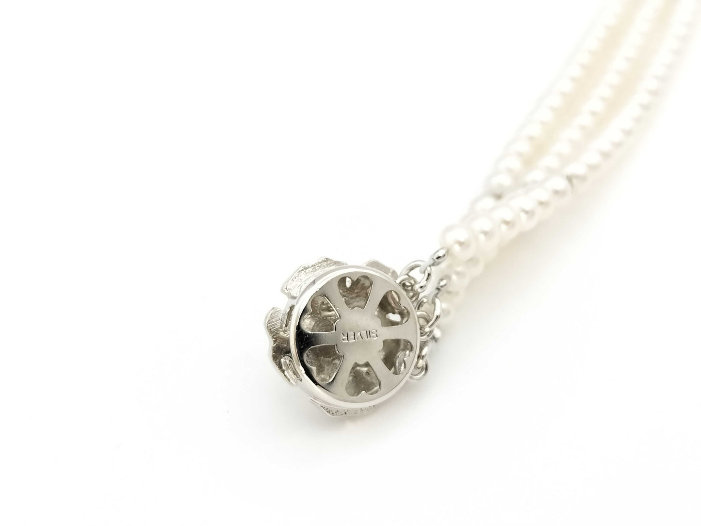 3-strand semi-round pearl necklace, approximately 3.5-3.8mm diameter, sterling silver/metal, 42.1g