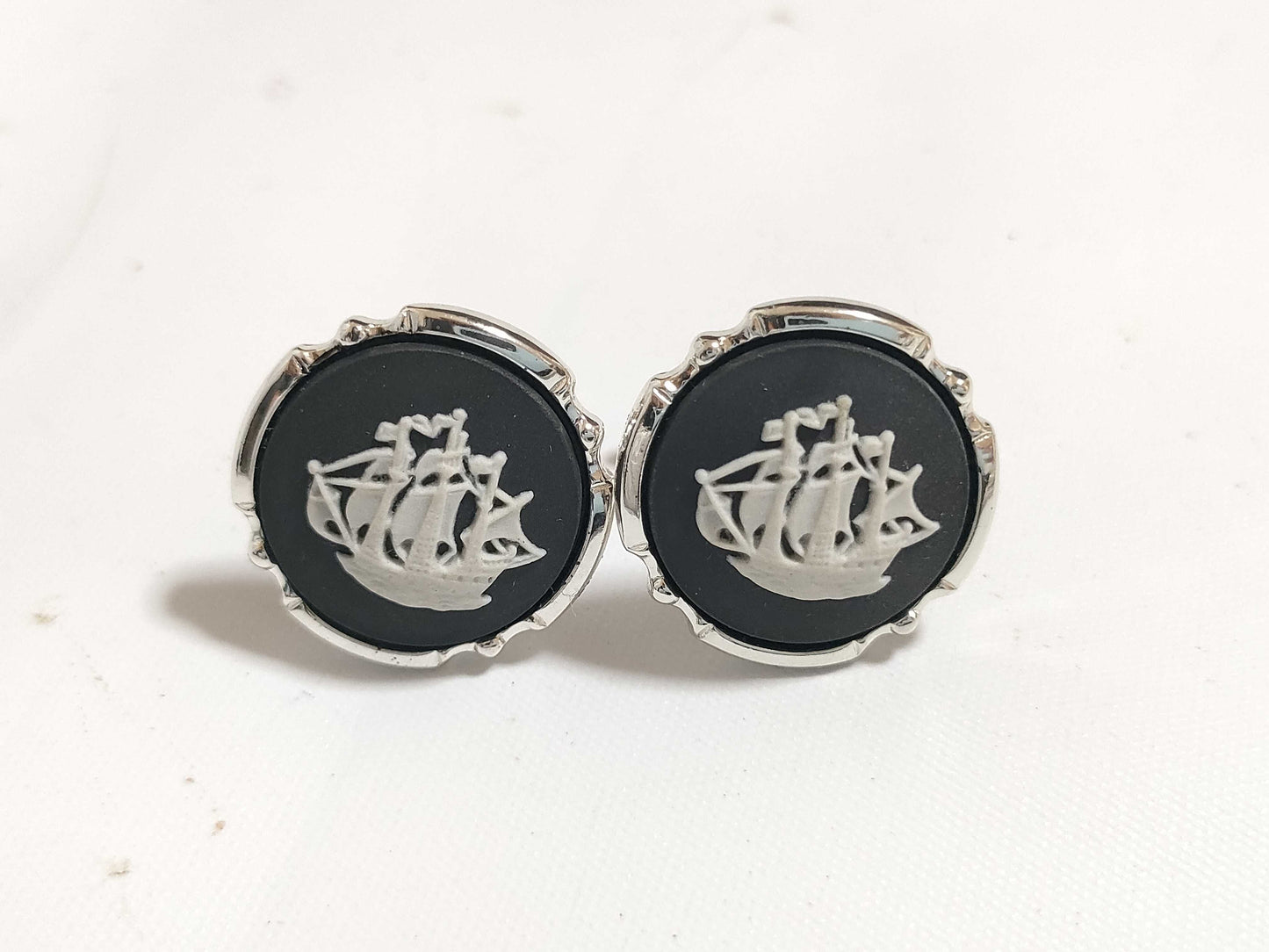 WEDGWOOD Tie Pin and Cufflinks Set