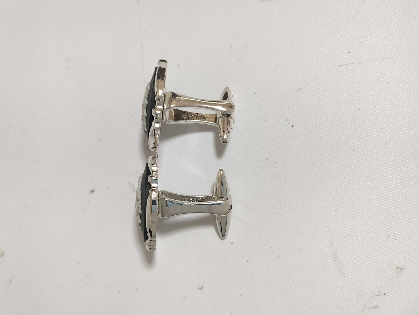 WEDGWOOD Tie Pin and Cufflinks Set