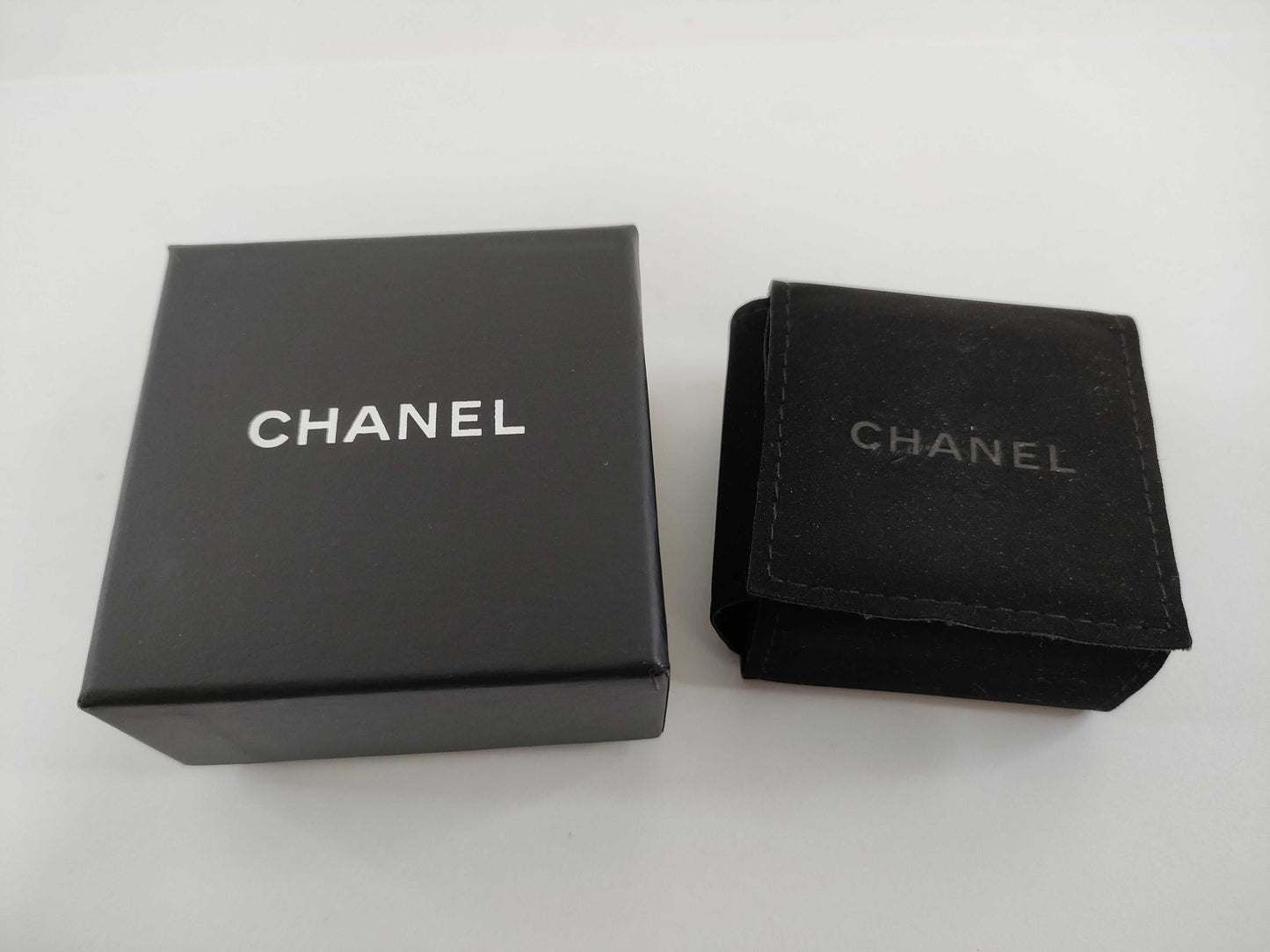CHANEL Coco Mark CHANEL Coco Mark Ribbon Rhinestone Earrings