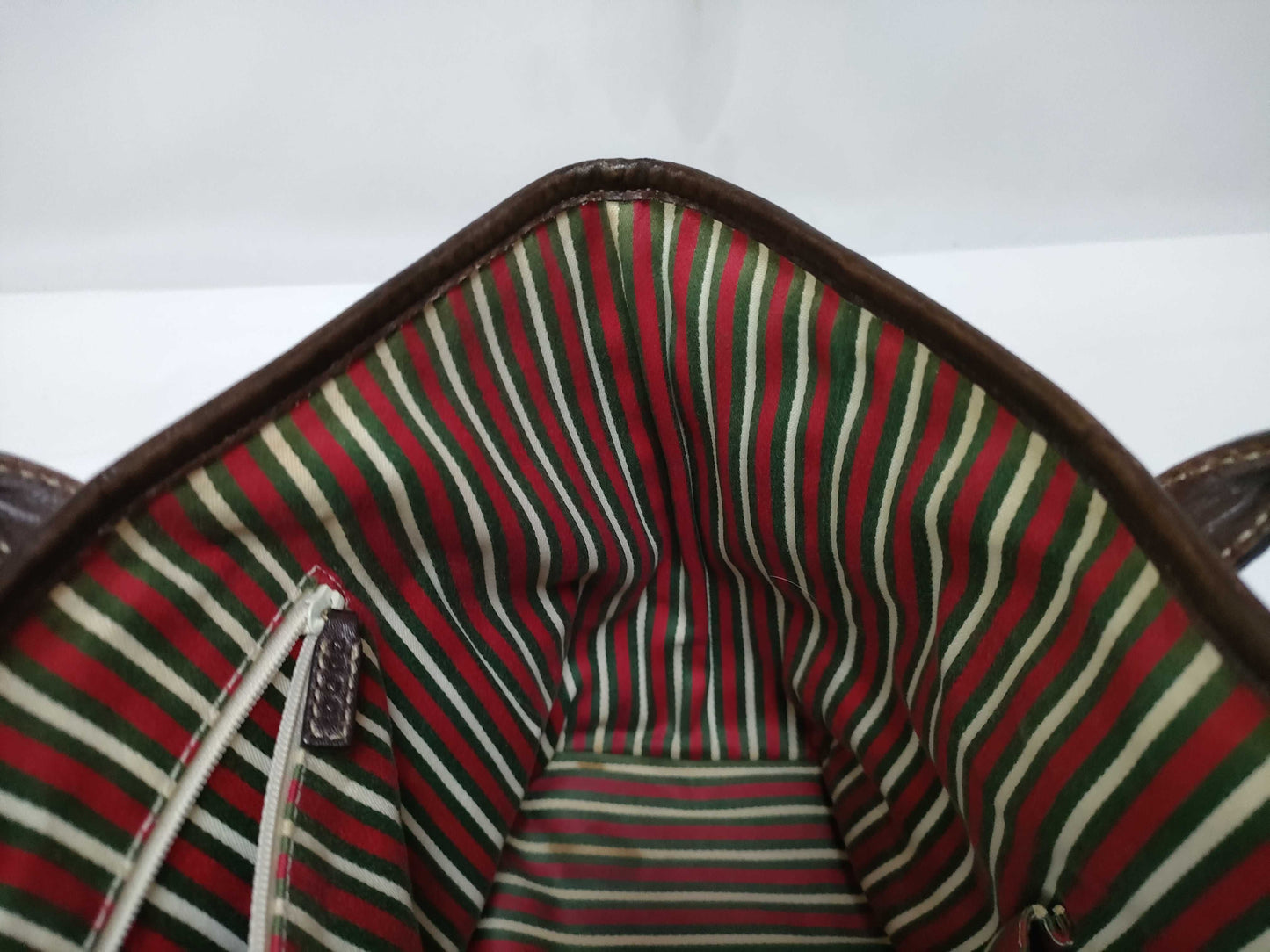 GUCCI GUCCI GG Canvas Sherry Shoulder Tote Bag