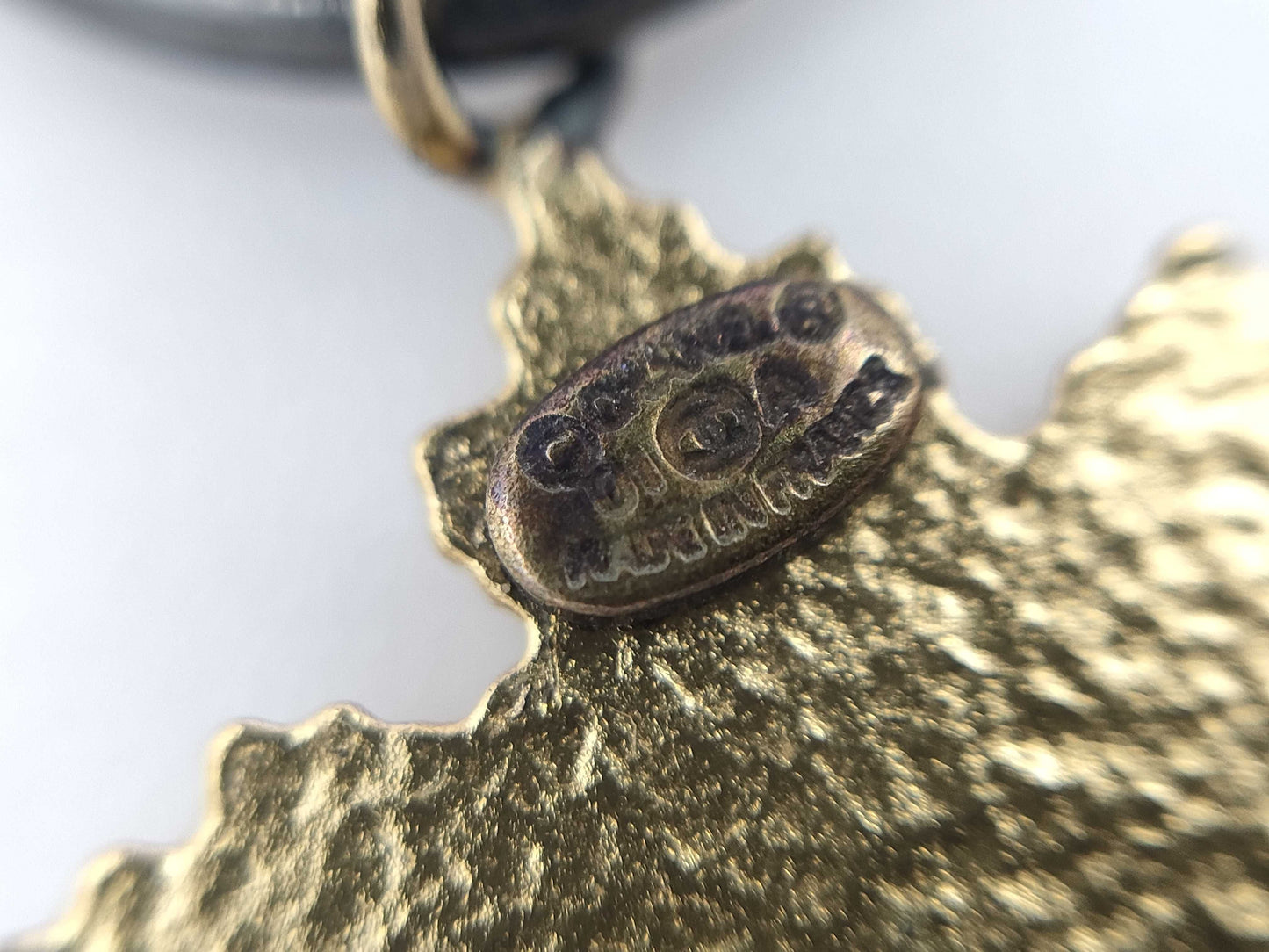 CHANEL Chanel engraved 01A earrings
