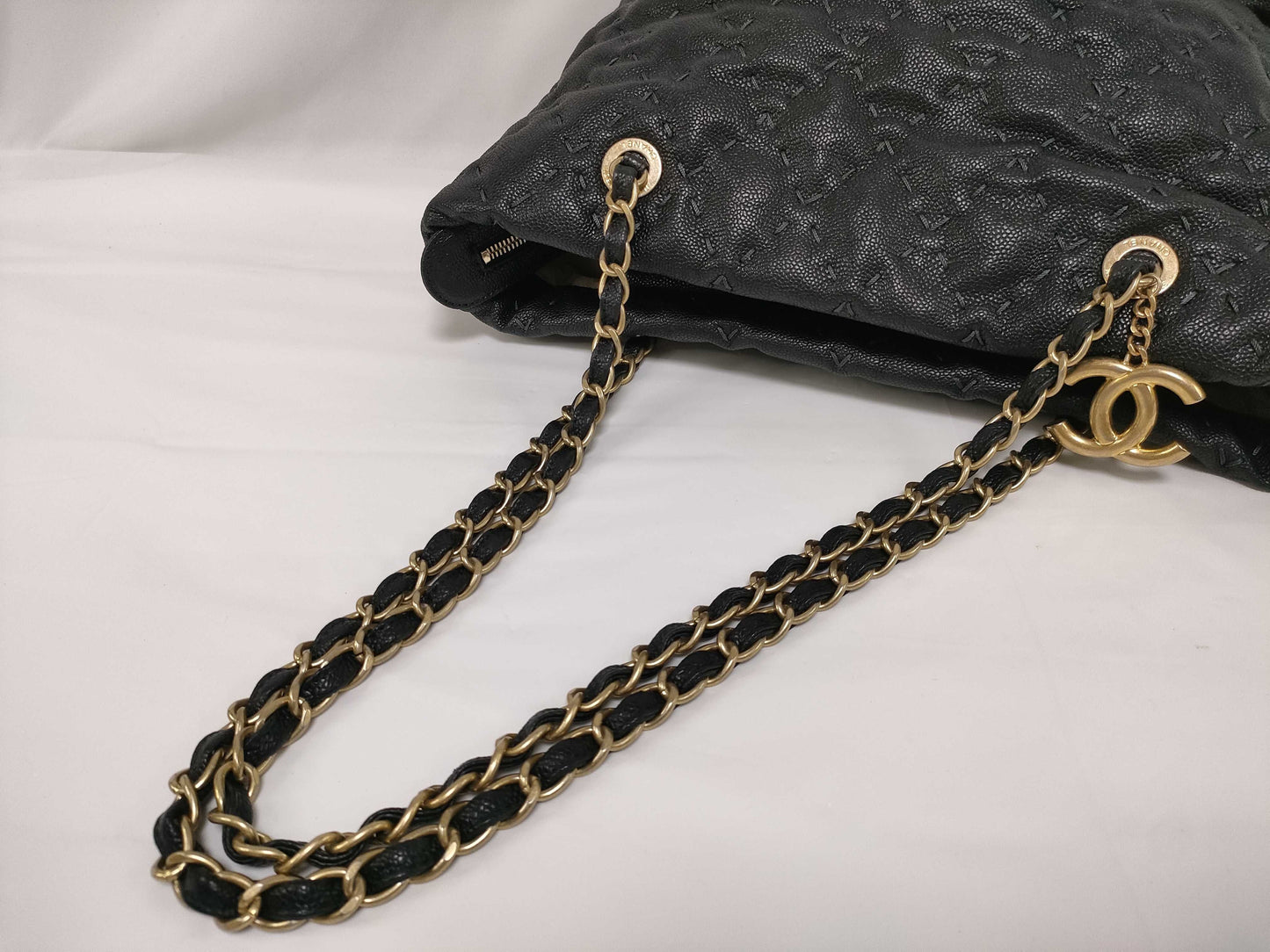 CHANEL Matelasse Caviar Skin Black Tote Bag