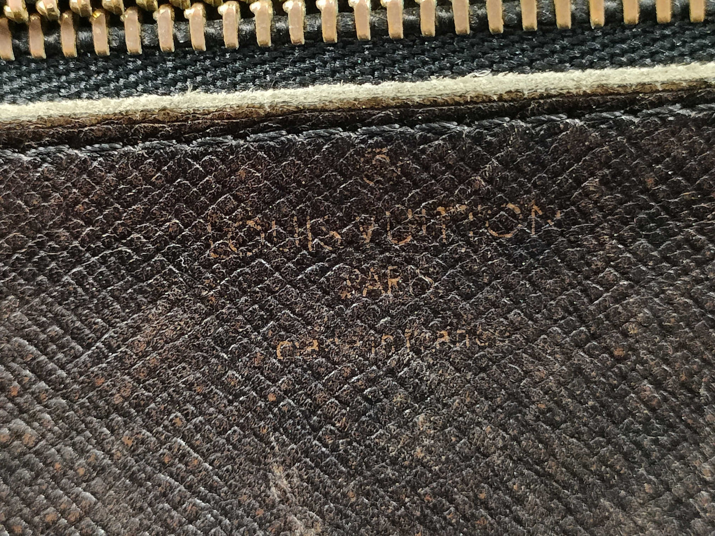 LOUIS VUITTON Epi Leather Second Bag Black Clutch Bag