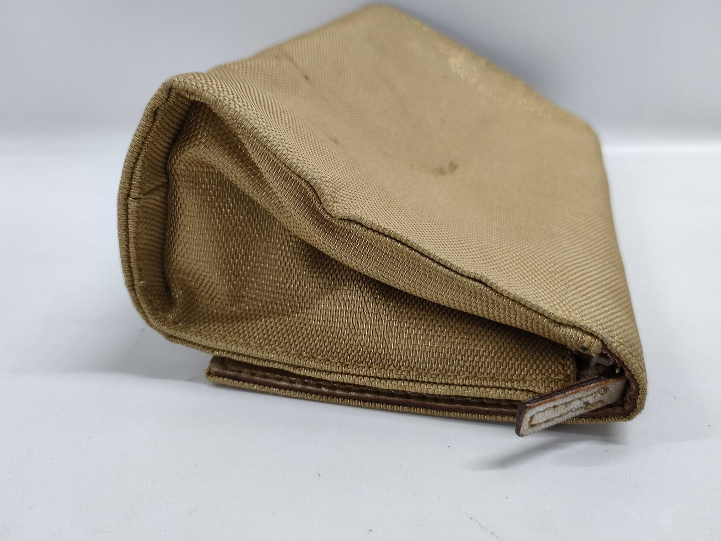 GUCCI Gucci Pouch Gold Pouch