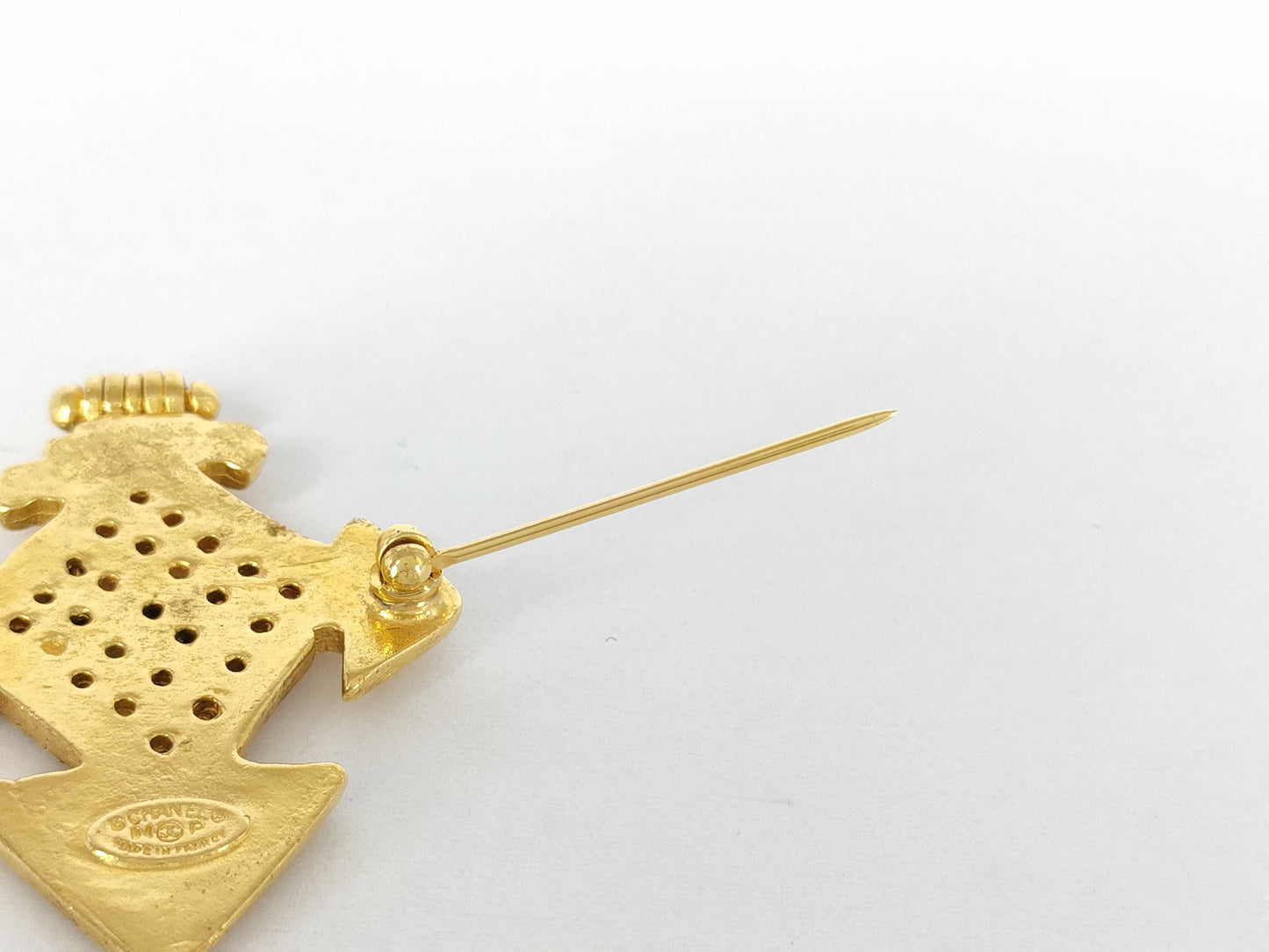 CHANEL Vintage Brooch 94P Brooch