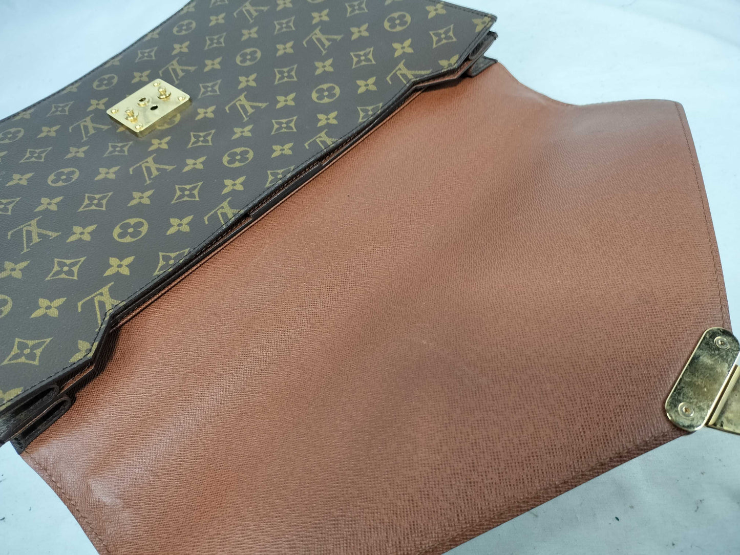 LOUIS VUITTON Monogram LV Conseiller Business Bag