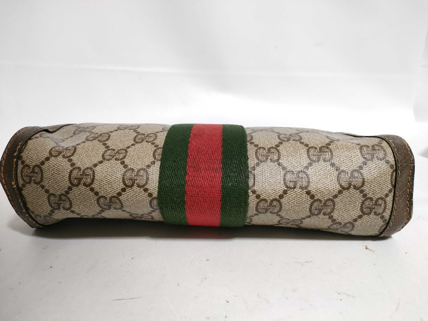 GUCCI GG Supreme GUCCI Sherry Line GG Supreme Gold Hardware Clutch Bag