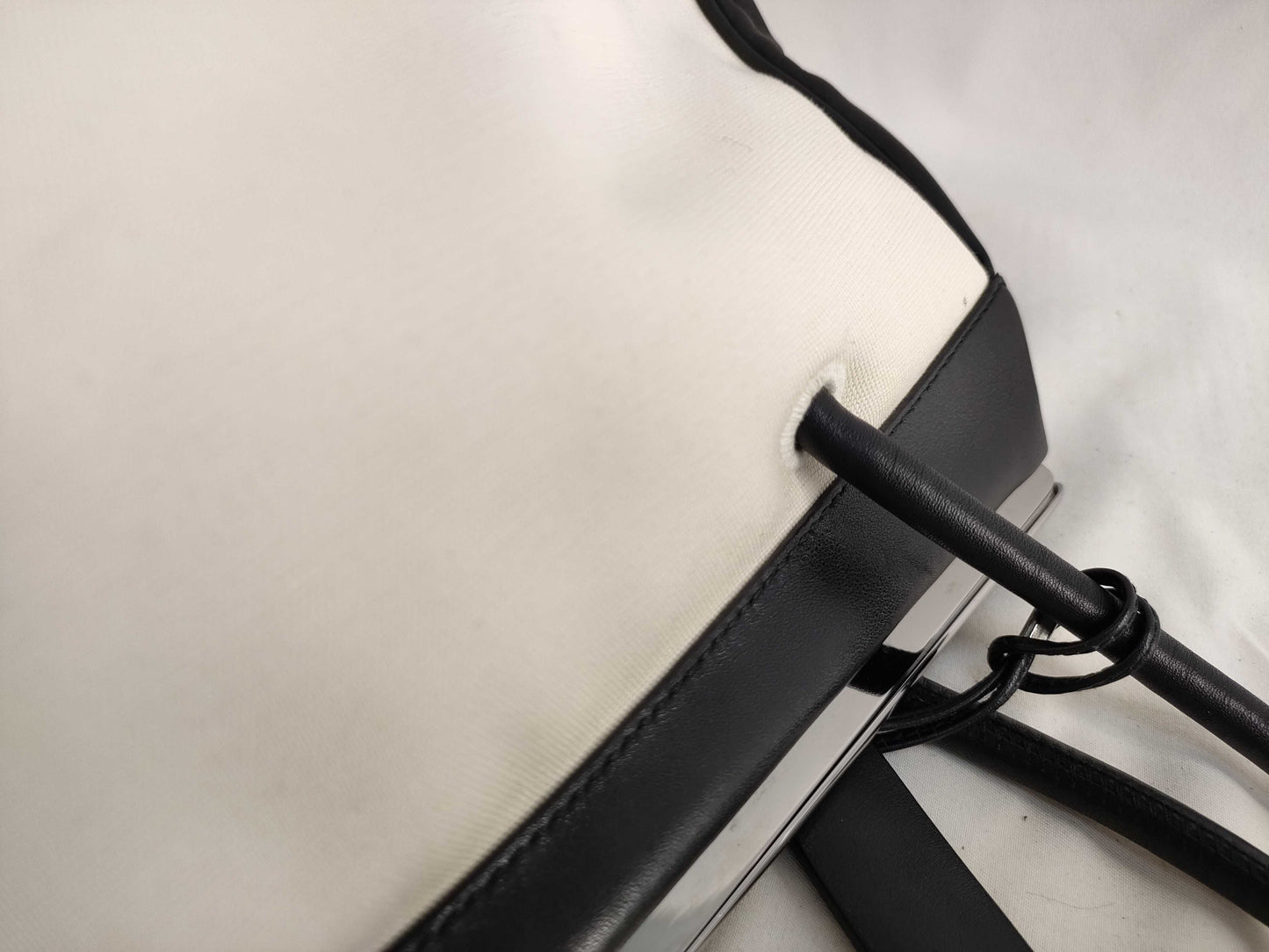 GUCCI 92726 Handbag, Plain Canvas x Leather, White/Black