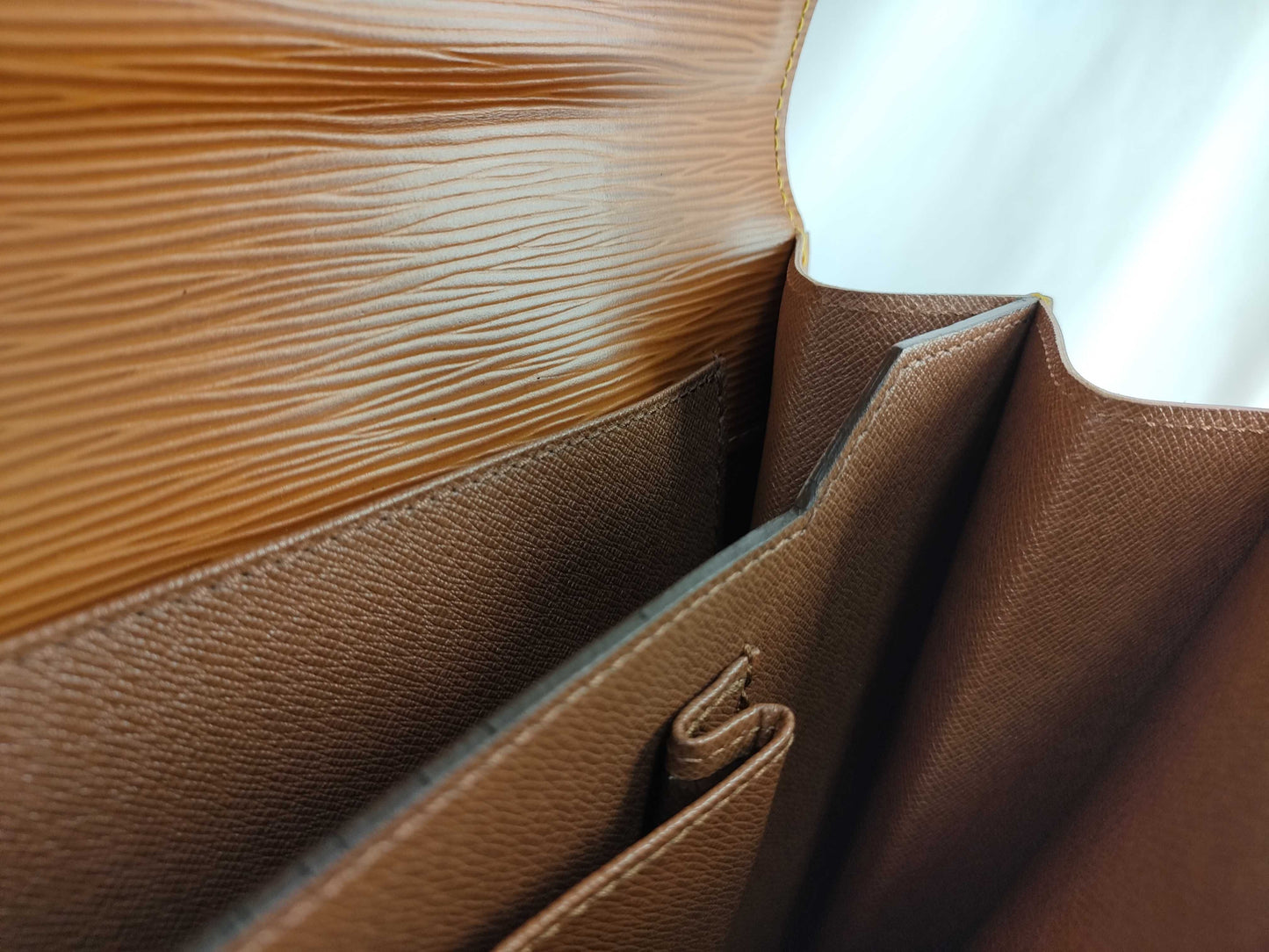 LOUIS VUITTON Epi Leather Porte-Document Business Bag M54468 Epi Leather Camel Business Bag