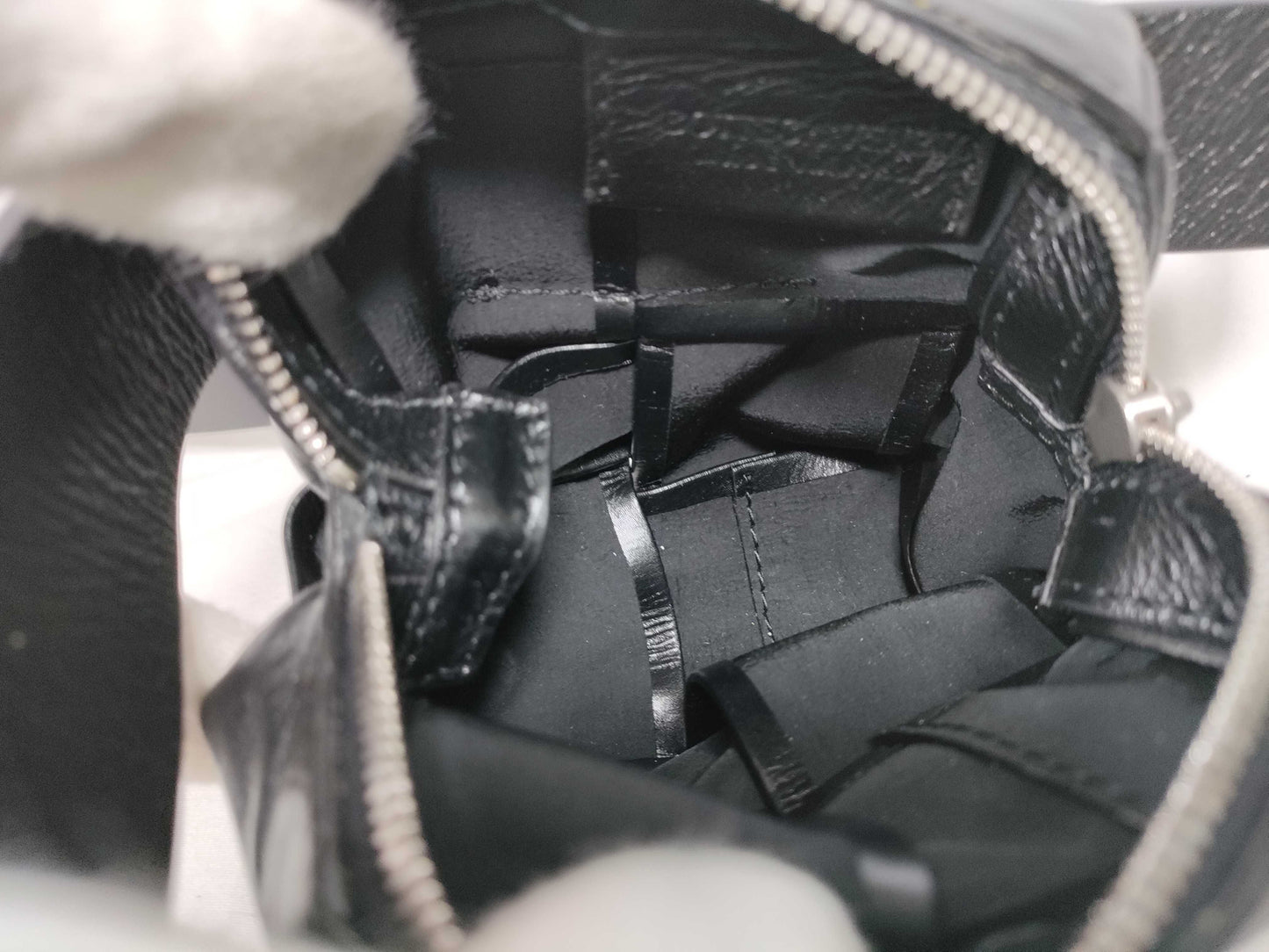BOTTEGA VENETA Intrecciato BOTTEGA Maxi Intrecciato Belt Bag Waist Bag
