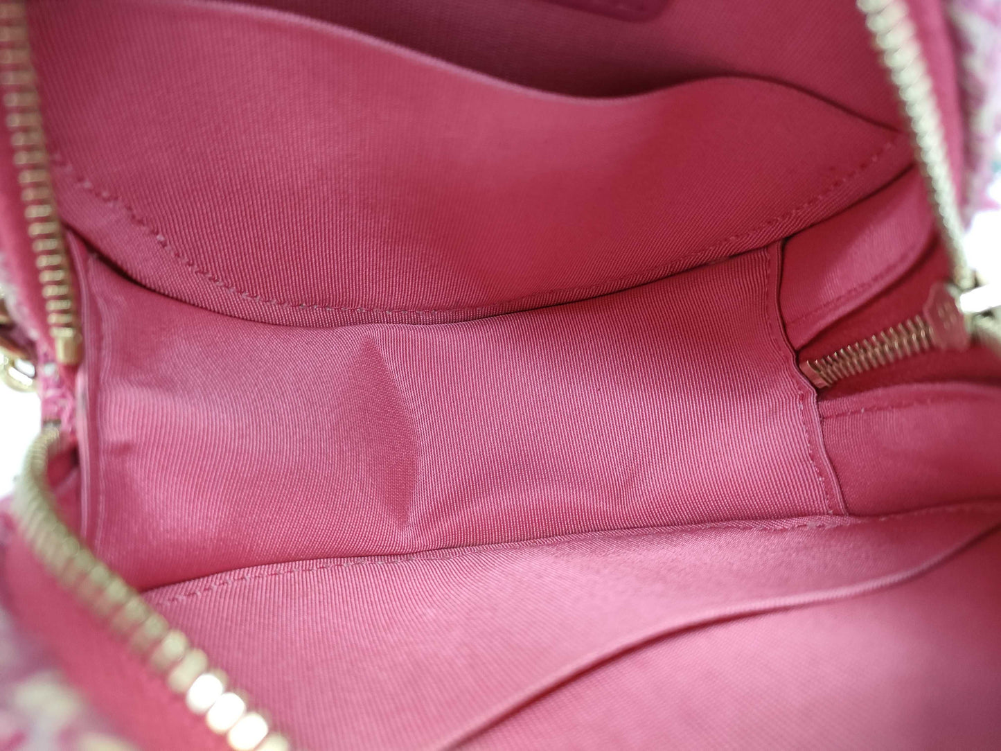 CHANEL Matelasse Round Chain Shoulder Bag Pink Tweed Bag