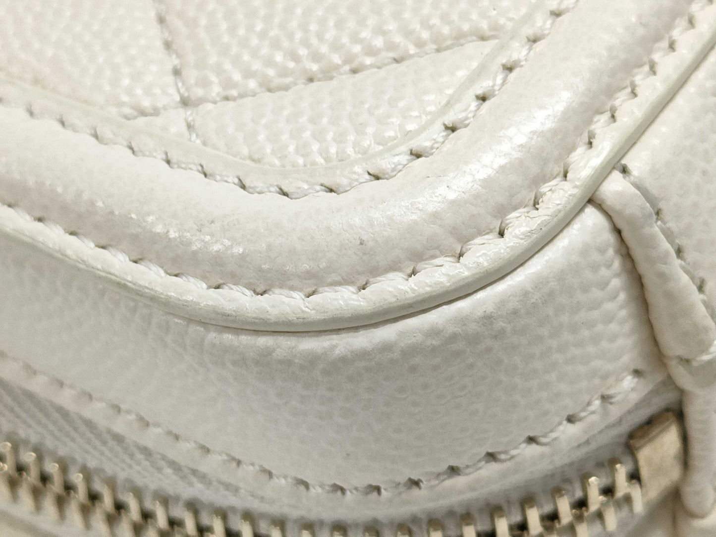 CHANEL CC Filigree Vanity Bag in White Caviar Leather Shoulder Bag