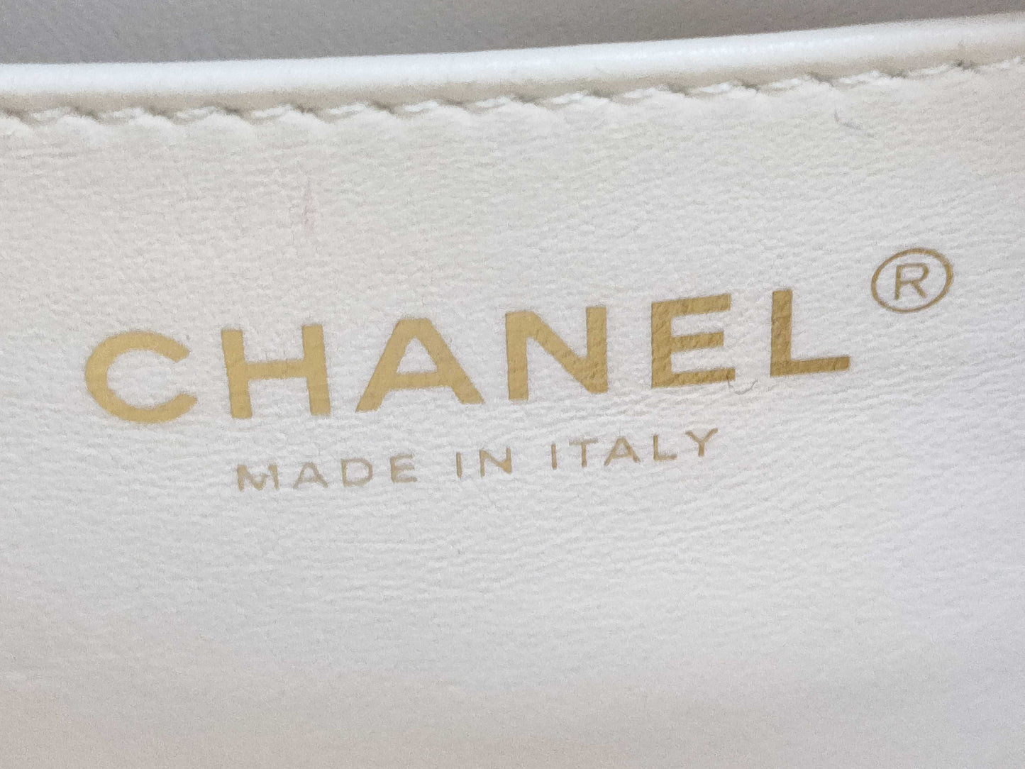 CHANEL CC Filigree Vanity Bag in White Caviar Leather Shoulder Bag