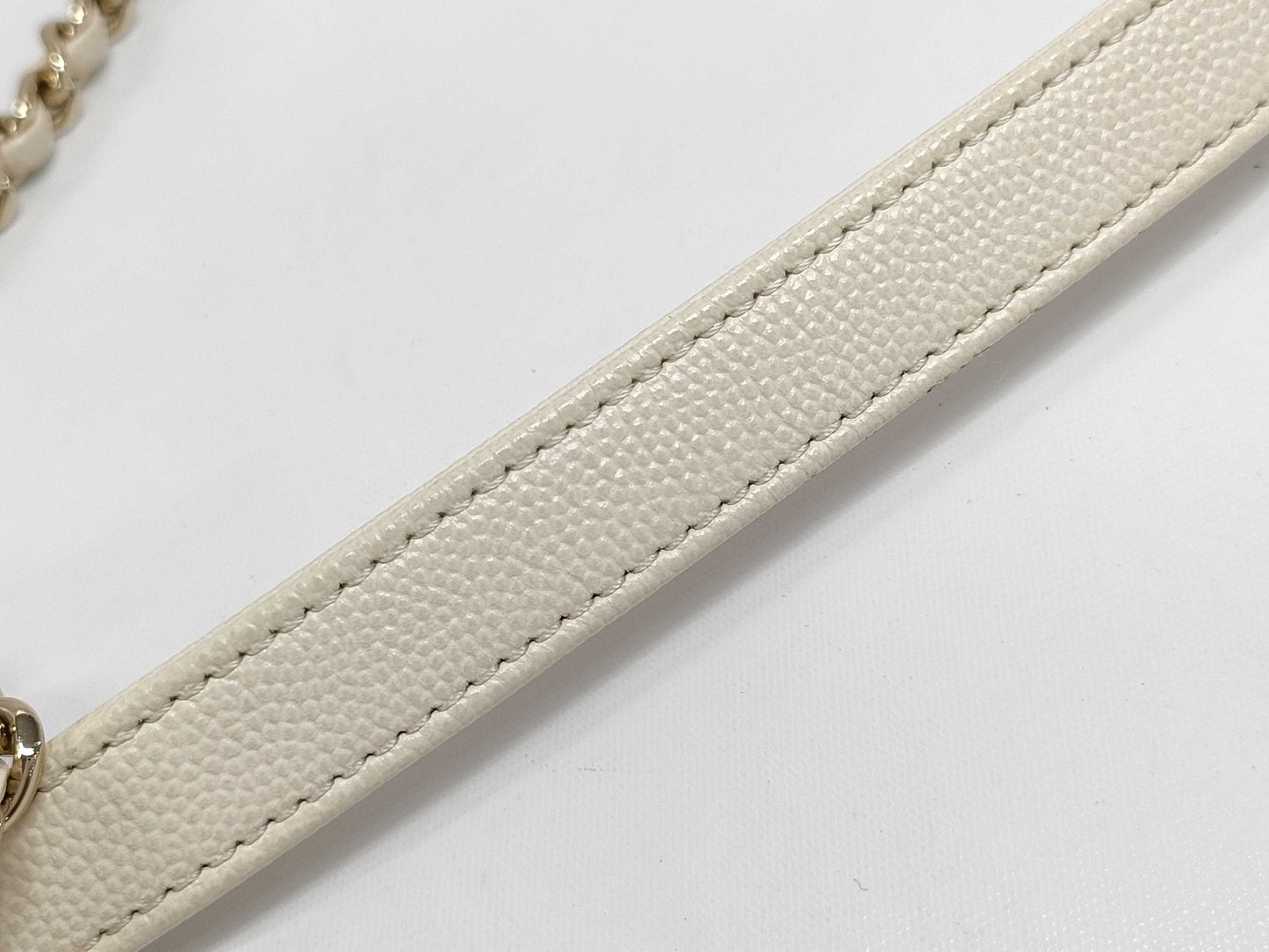 CHANEL CC Filigree Vanity Bag in White Caviar Leather Shoulder Bag