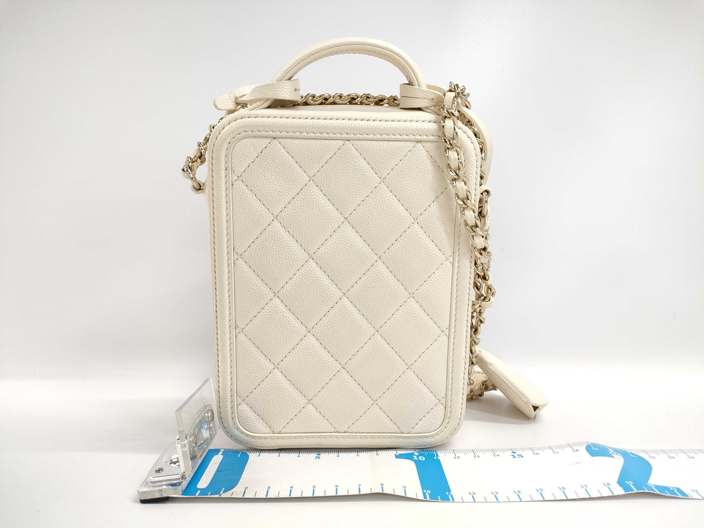 CHANEL CC Filigree Vanity Bag in White Caviar Leather Shoulder Bag