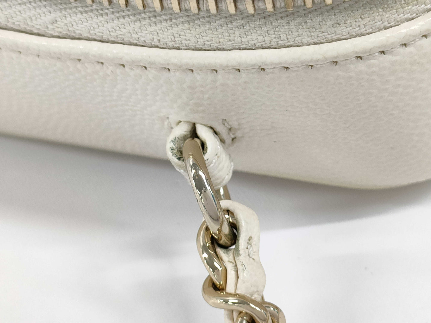 CHANEL CC Filigree Vanity Bag in White Caviar Leather Shoulder Bag