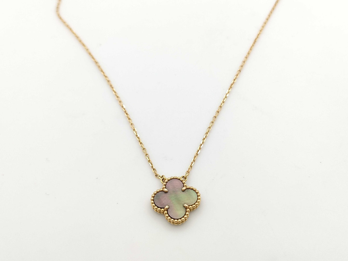 Van Cleef & Arpels Vintage Alhambra Gray Mother-of-Pearl Au750 5.1g Necklace