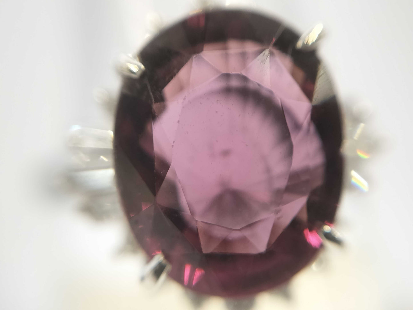 5.31ct colored stone, 0.44ct diameter, PT900, 8.3g ring
