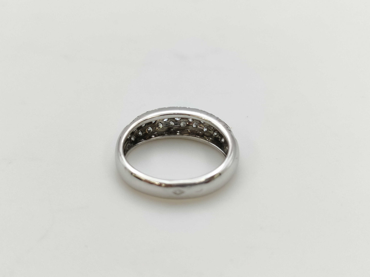 Van Cleef & Arpels Eve #47 Diamond Ring in White Gold 750, 3.8g