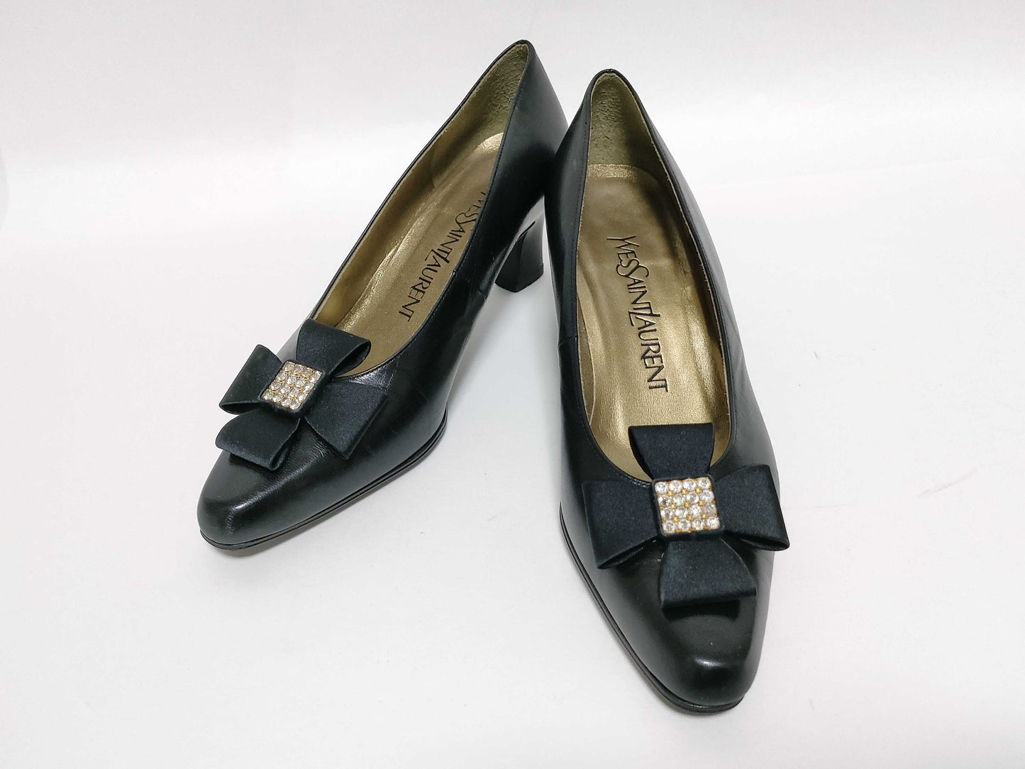 Yves Saint Laurent Yves Saint-Laurent Pumps Pumps