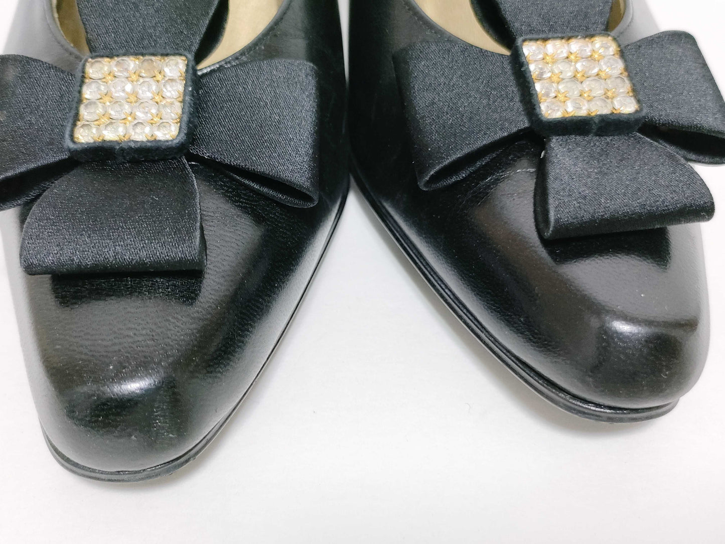 Yves Saint Laurent Yves Saint-Laurent Pumps Pumps