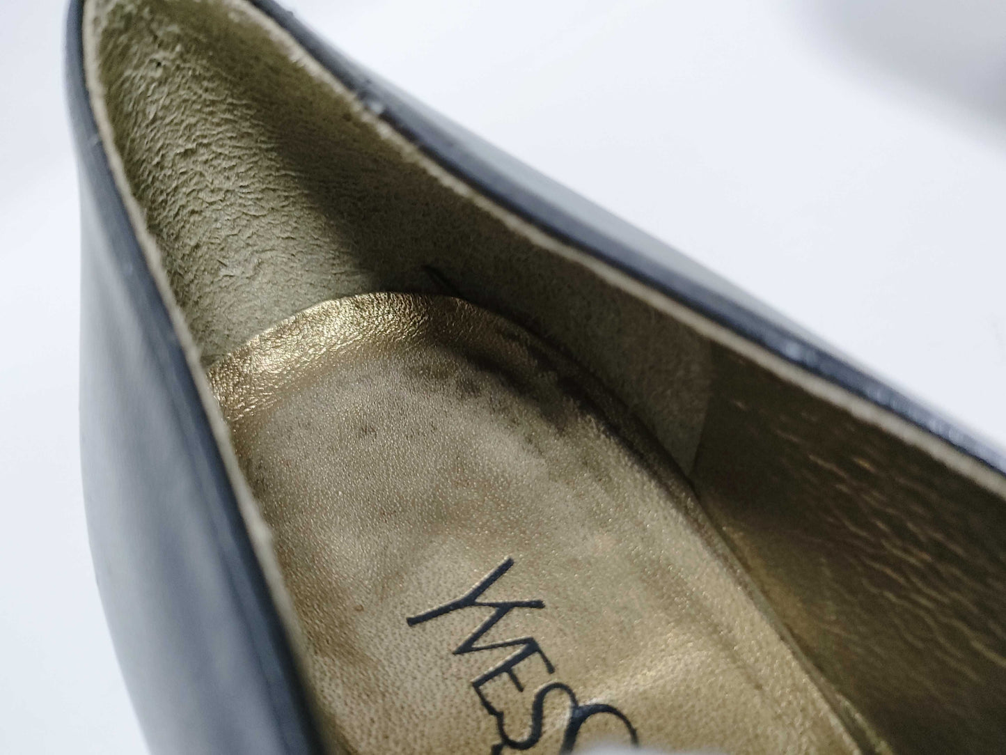 Yves Saint Laurent Yves Saint-Laurent Pumps Pumps