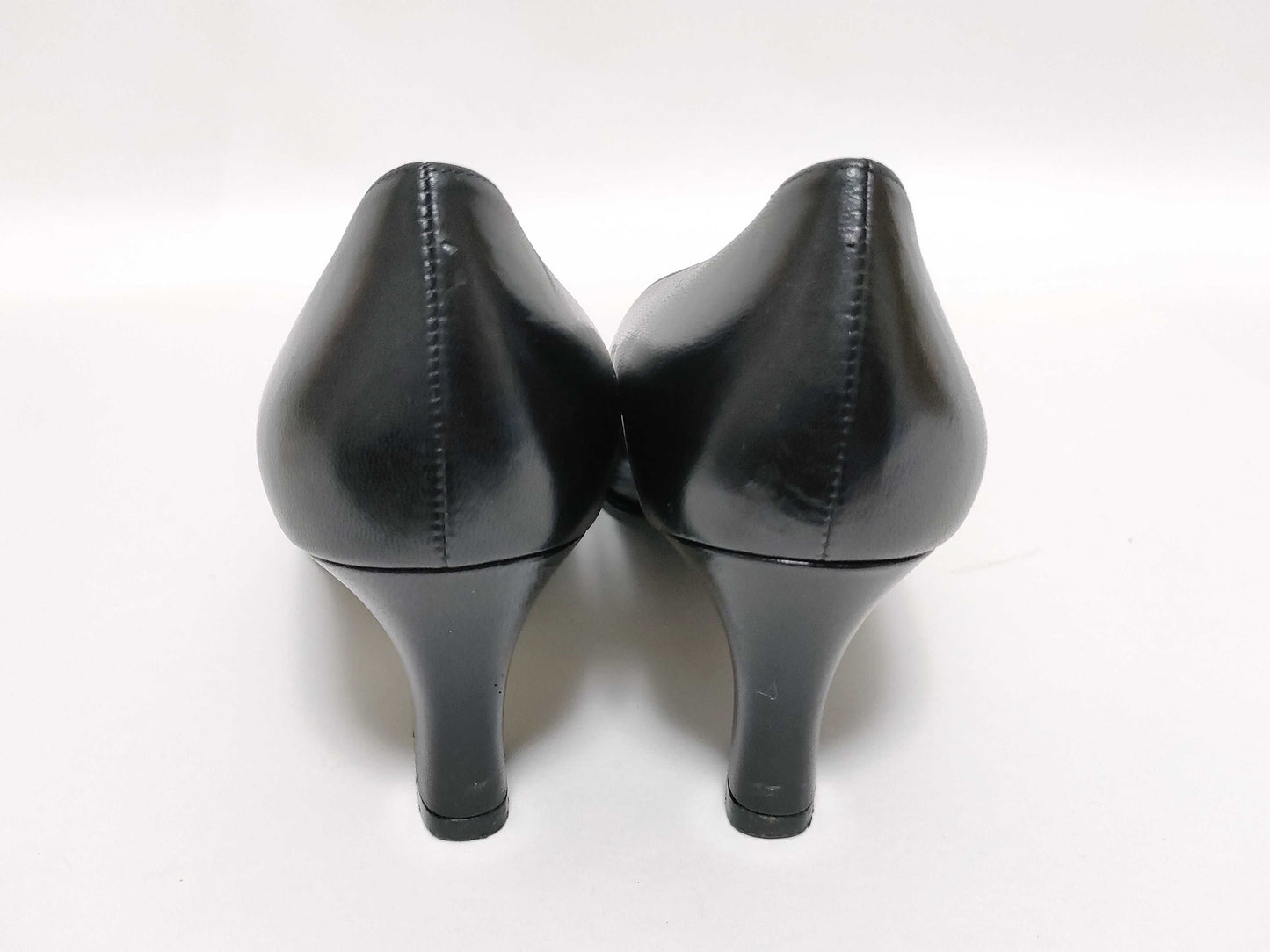 Yves Saint Laurent Yves Saint-Laurent Pumps Pumps