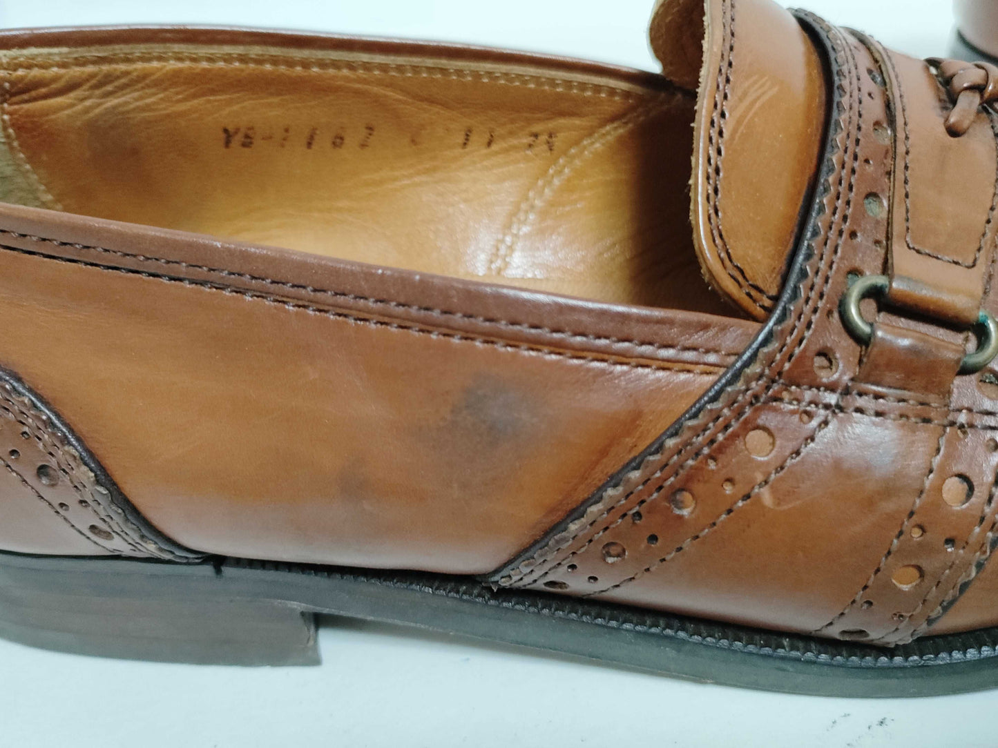 Yves Saint Laurent Yves Saint-LaurentLoafers