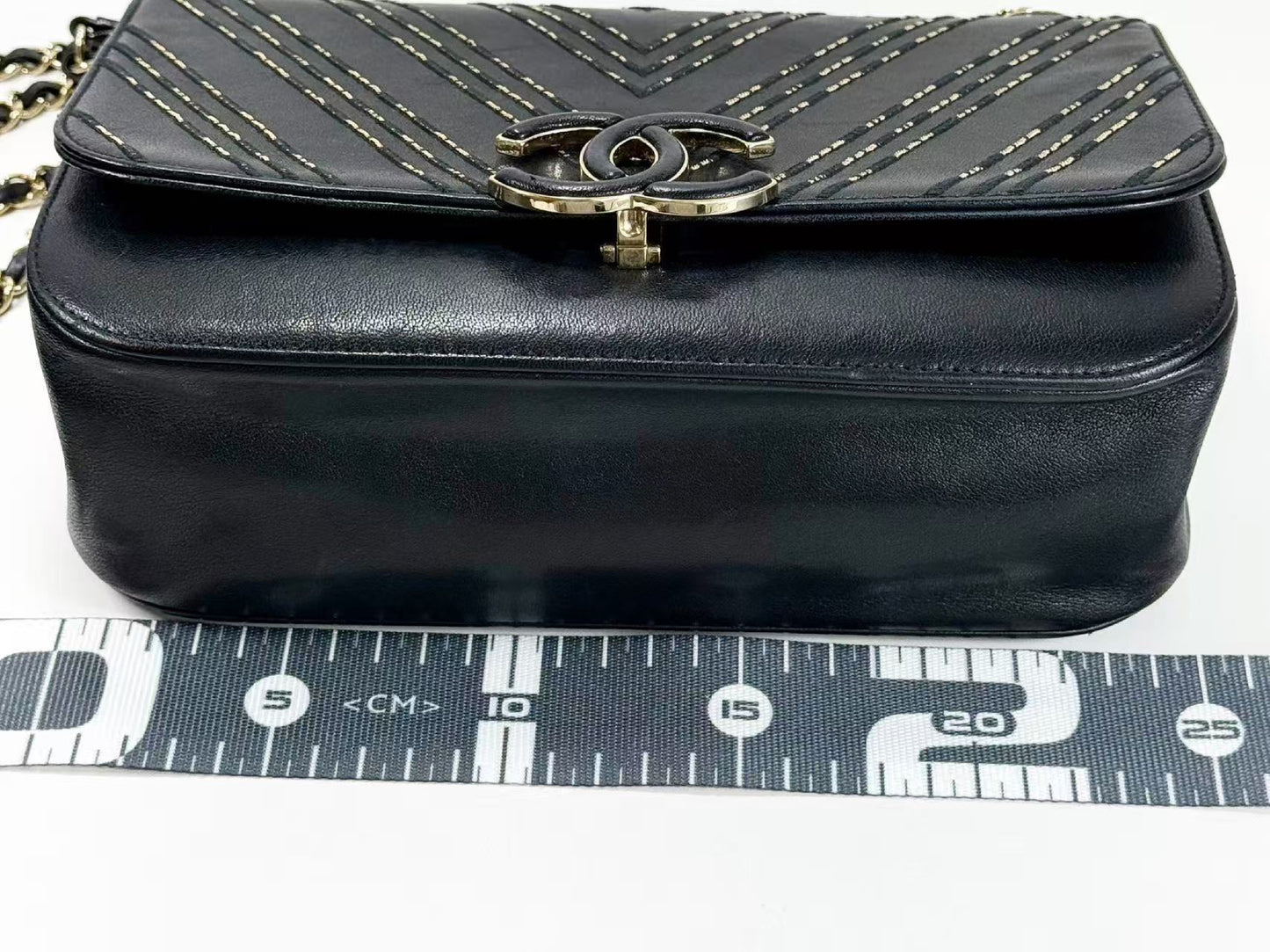 CHANEL Black Chevron Coco Lock Shoulder Bag, W25cm, Approx. 24 Series, Gold Hardware, Dust Bag and Sticker Included, 24718863
