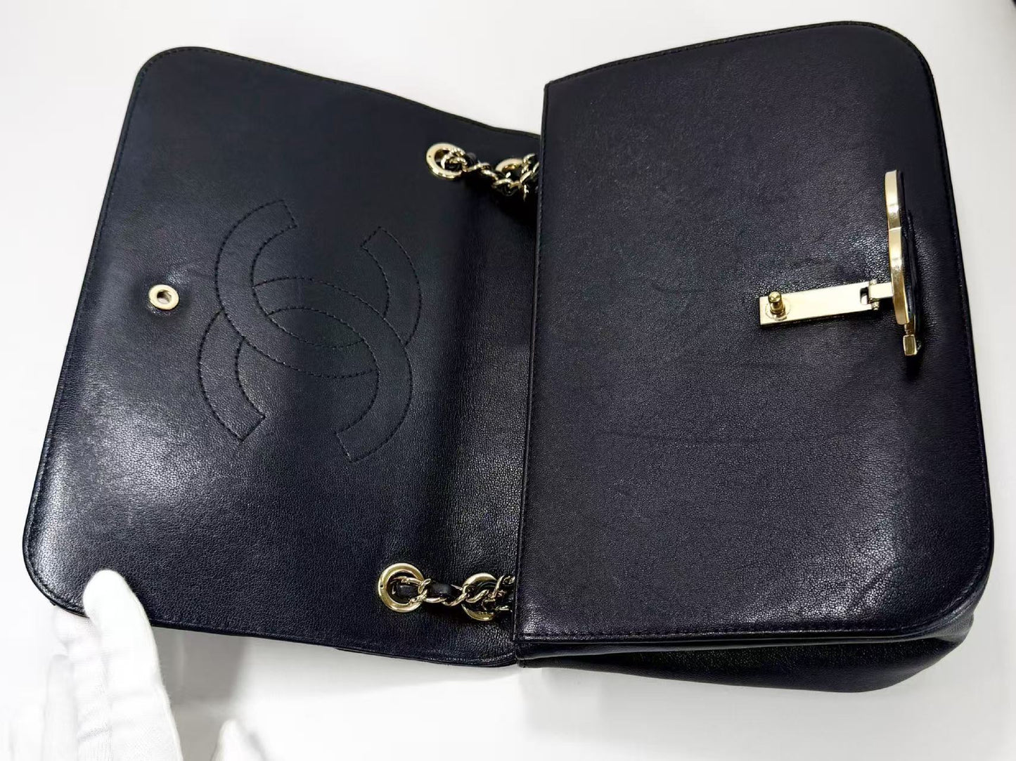 CHANEL Black Chevron Coco Lock Shoulder Bag, W25cm, Approx. 24 Series, Gold Hardware, Dust Bag and Sticker Included, 24718863