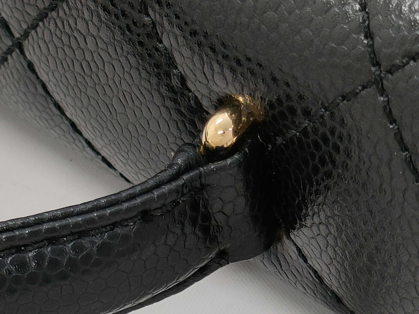 CHANEL Caviar Skin Matelasse Handbag