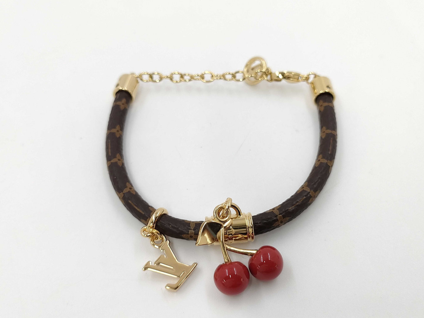 LOUIS VUITTON M8977Z LV x TM Bracelet - Cherry Bracelet/Bangle
