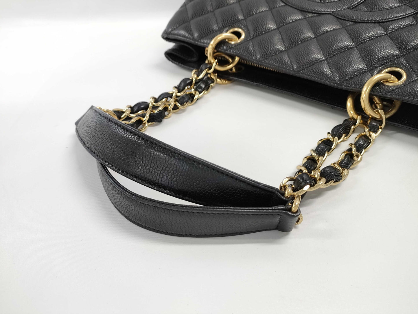 CHANEL CHANEL GST Matelasse Coco Mark Tote Bag A50995 Black with Gold Hardware and Caviar Leather 13228689 Tote Bag
