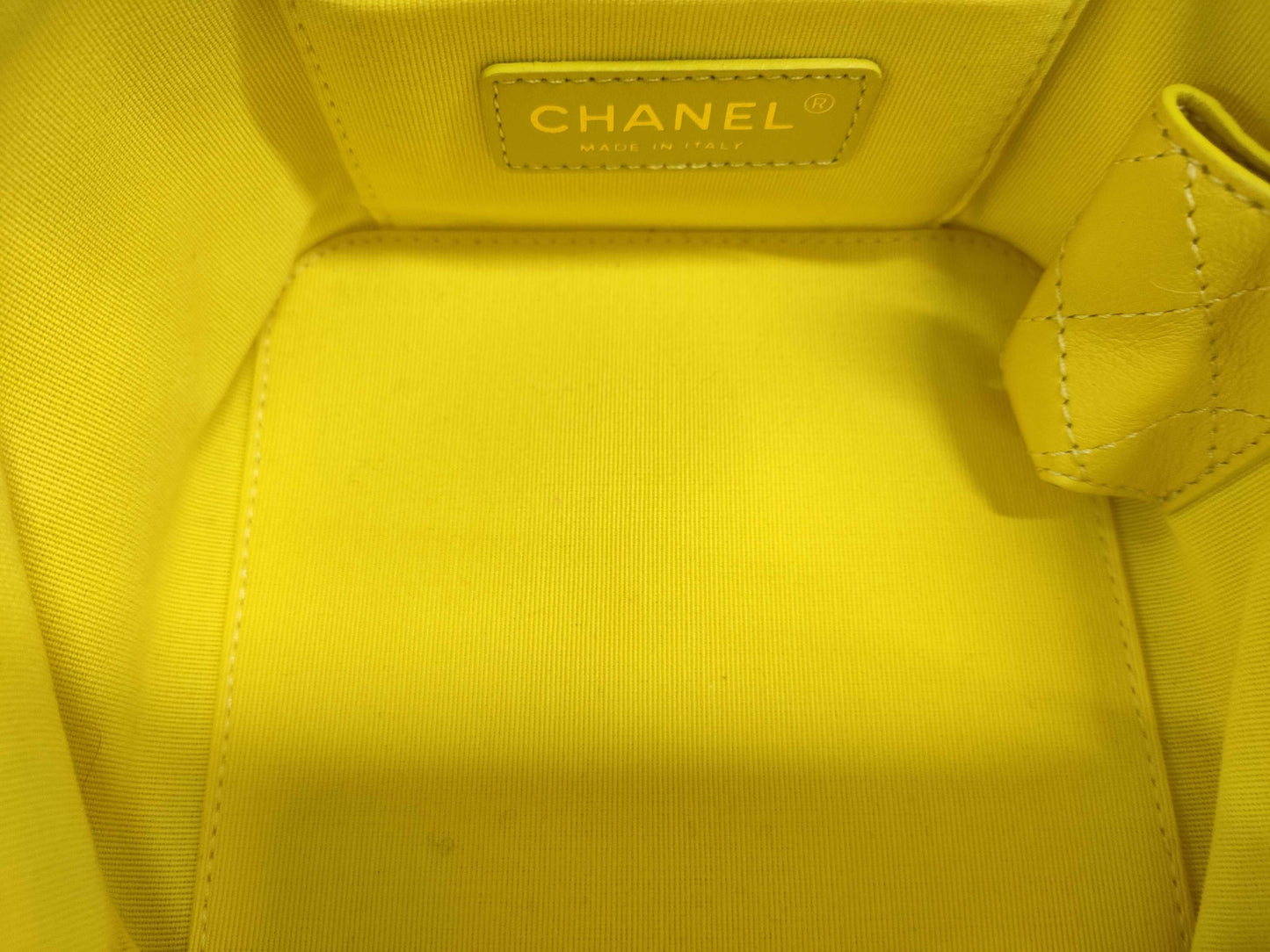 CHANEL CHANEL Vanity Chain Shoulder Bag in Yellow Calfskin with Gold Hardware, C61JNHAE Shoulder Bag