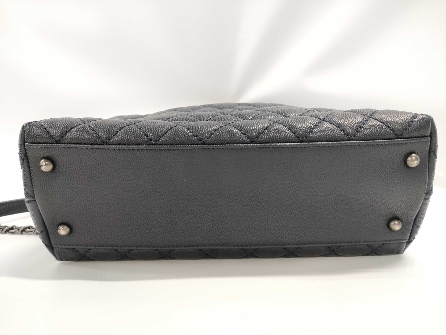 CHANEL CHANEL Coco Handle 29 2-way handbag/shoulder bag, navy blue with silver hardware and caviar leather, 21530063 handbag