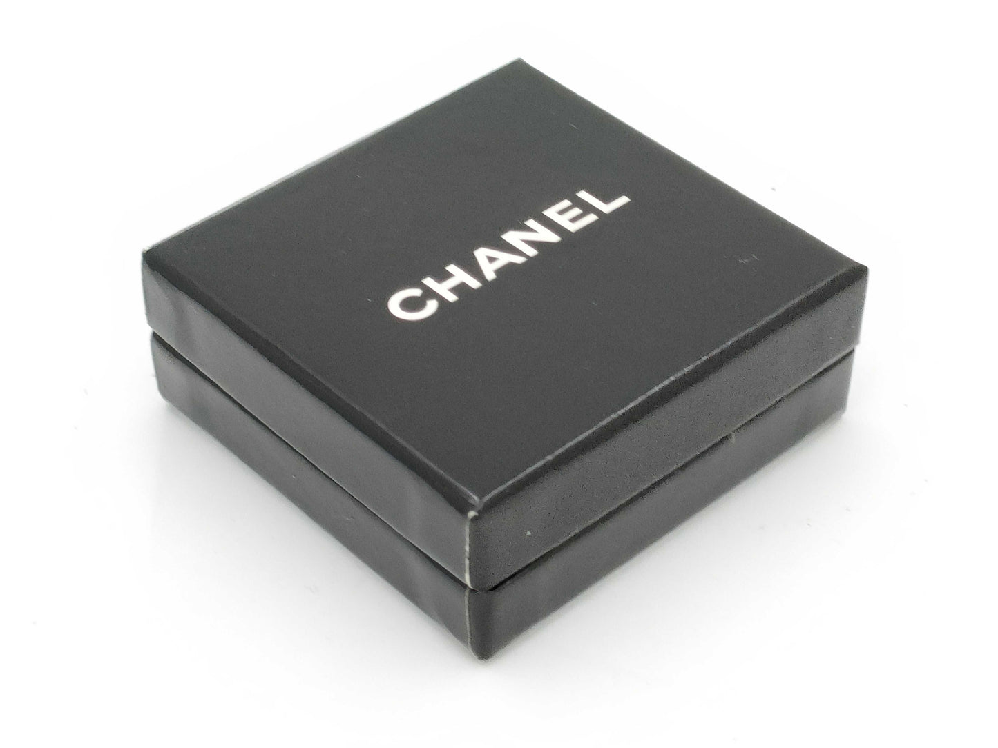 CHANEL beret brooch