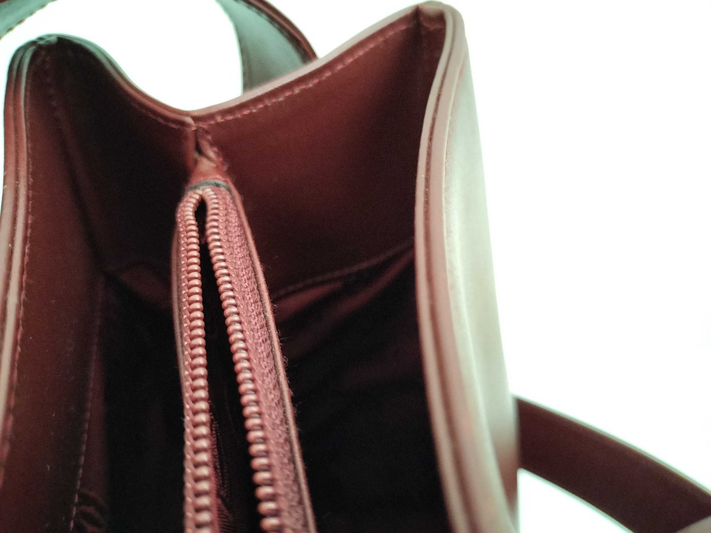 Cartier Must Must Line Turnlock Shoulder Bag Leather Bordeaux Shoulder Bag