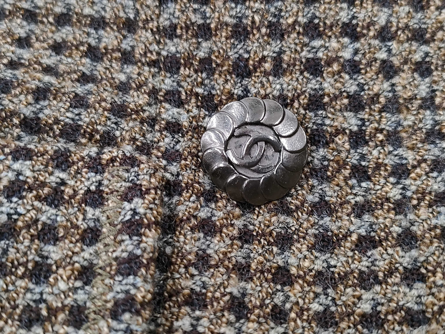 CHANEL FLOWER COCO MARK BUTTON DOUBLE TAILORD JACKET Size 40 Jacket
