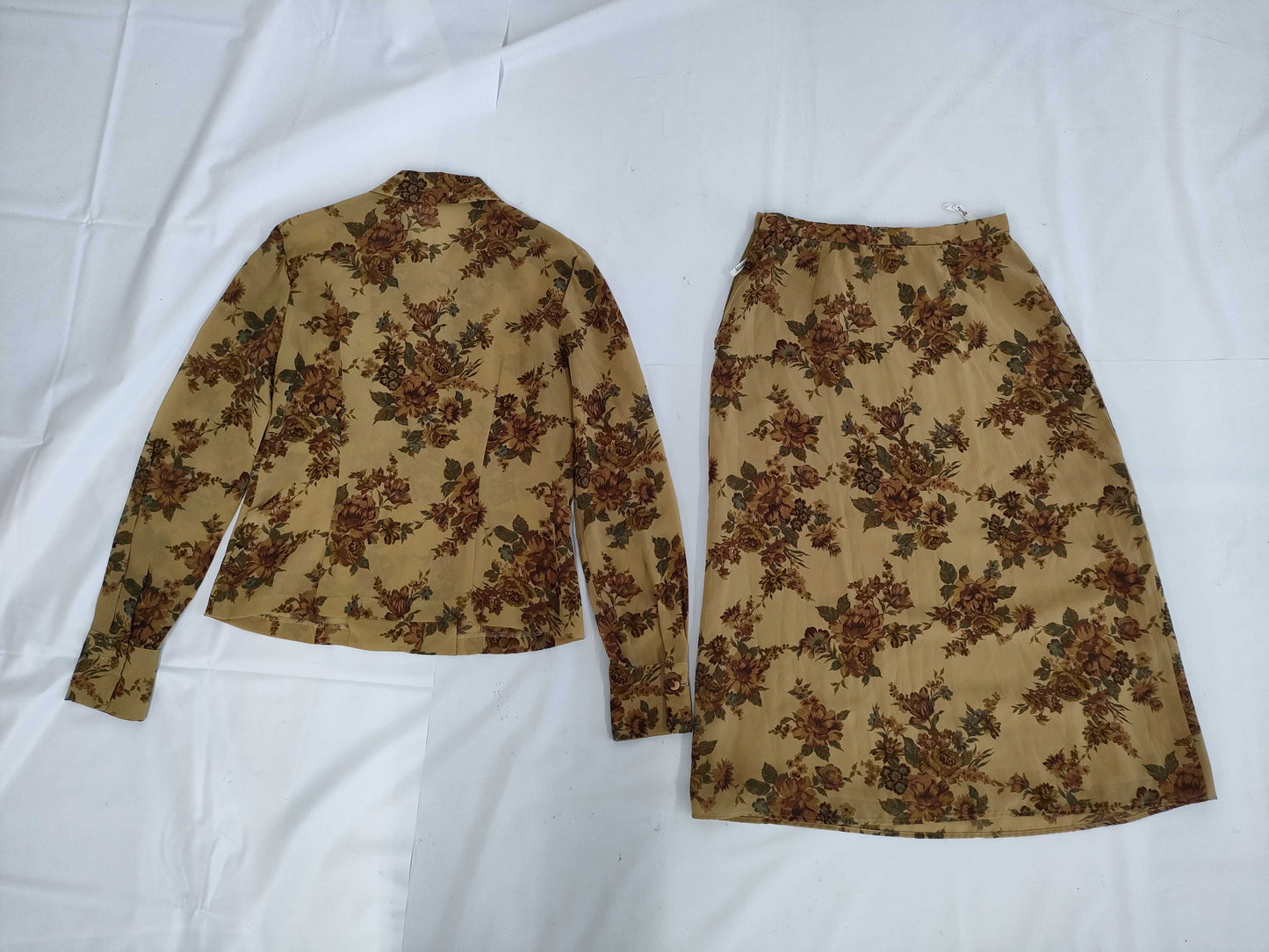 Burberrys BURBERRY Set Floral Print Size 40 Other Apparel